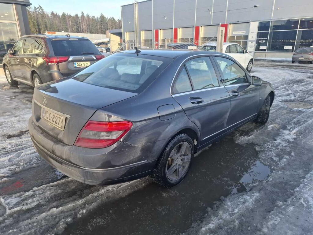 Mercedes-Benz C 2010 Harmaa