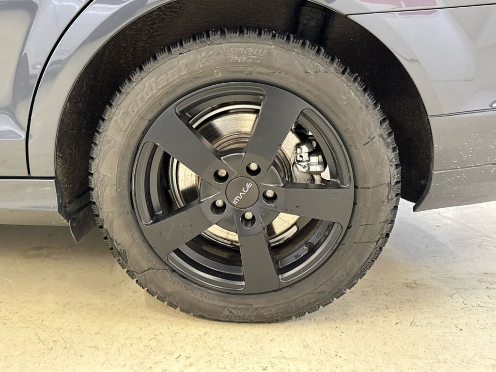 Mercedes-Benz C 2010 Harmaa