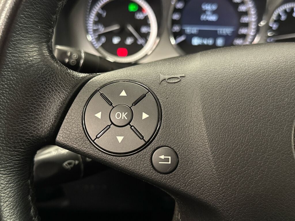 Mercedes-Benz C 2010 Harmaa