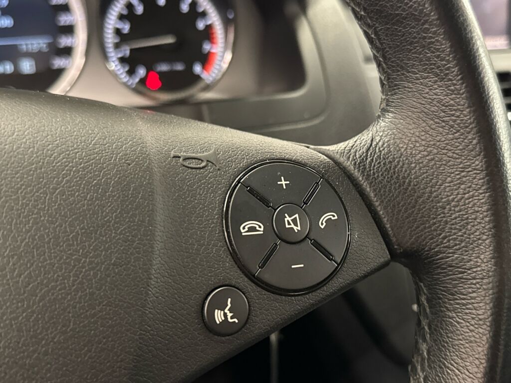 Mercedes-Benz C 2010 Harmaa