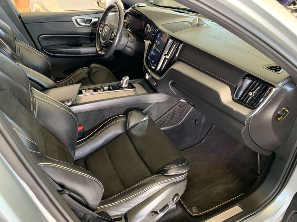 Volvo XC60 2018 Harmaa