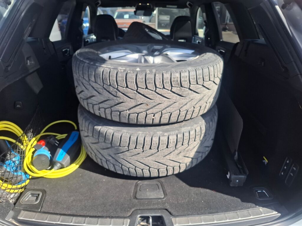 Volvo XC60 2018 Harmaa