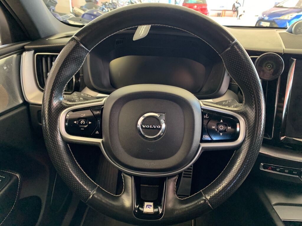 Volvo XC60 2018 Harmaa