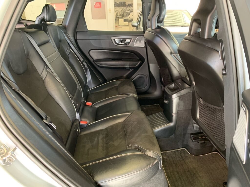 Volvo XC60 2018 Harmaa