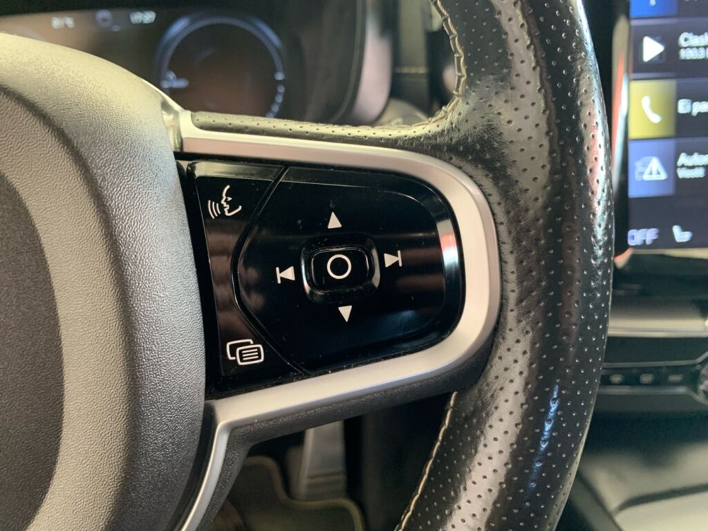 Volvo XC60 2018 Harmaa