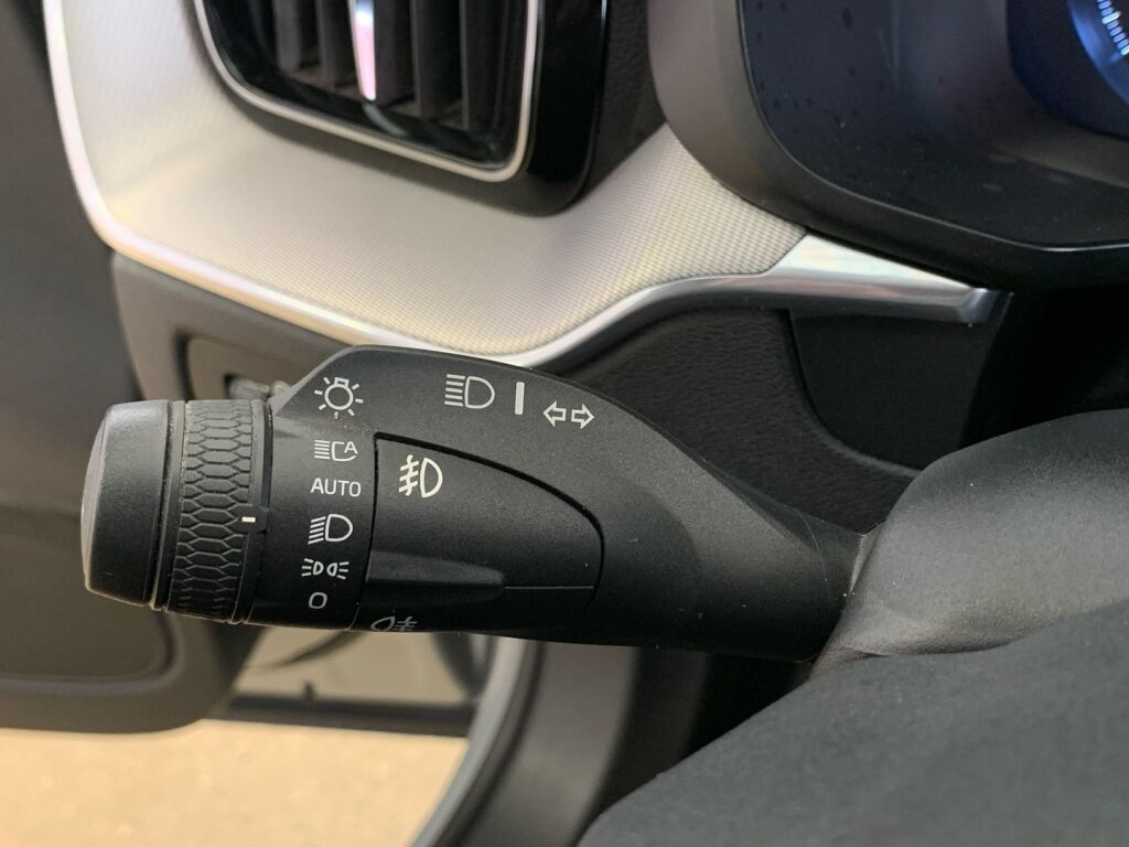 Volvo XC60 2018 Harmaa