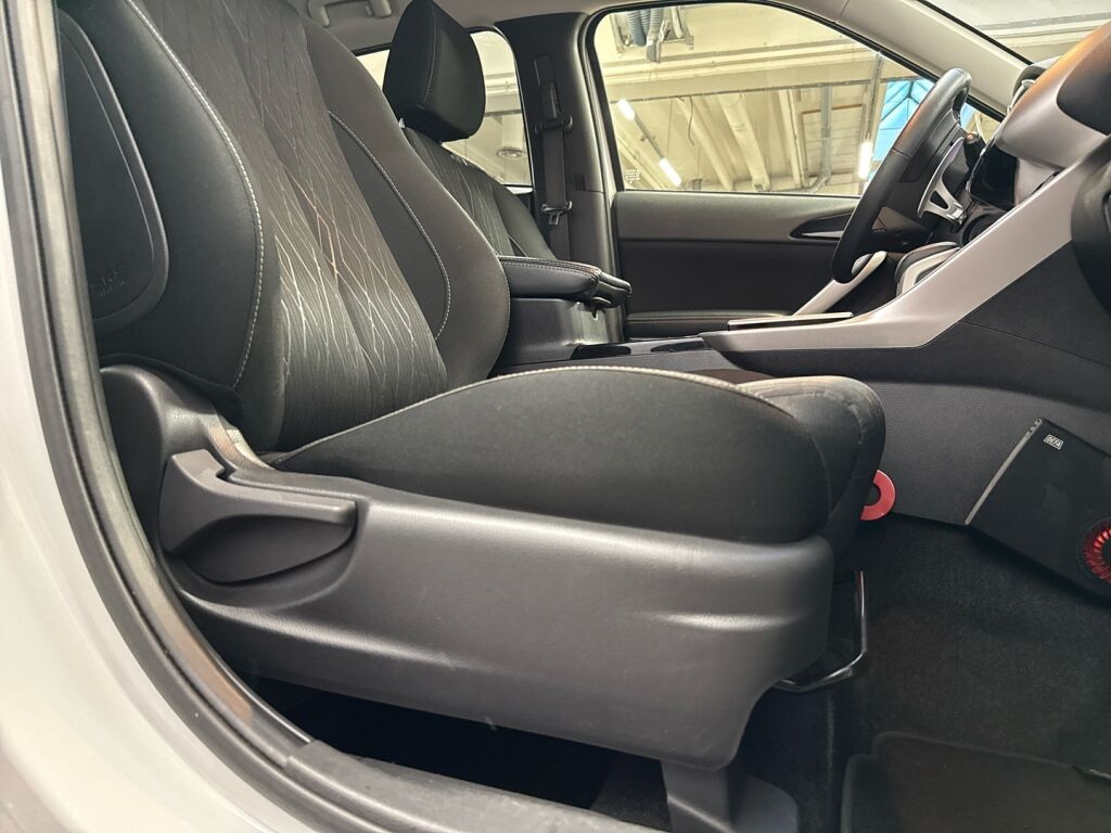 Mitsubishi Eclipse Cross 2018 Valkoinen