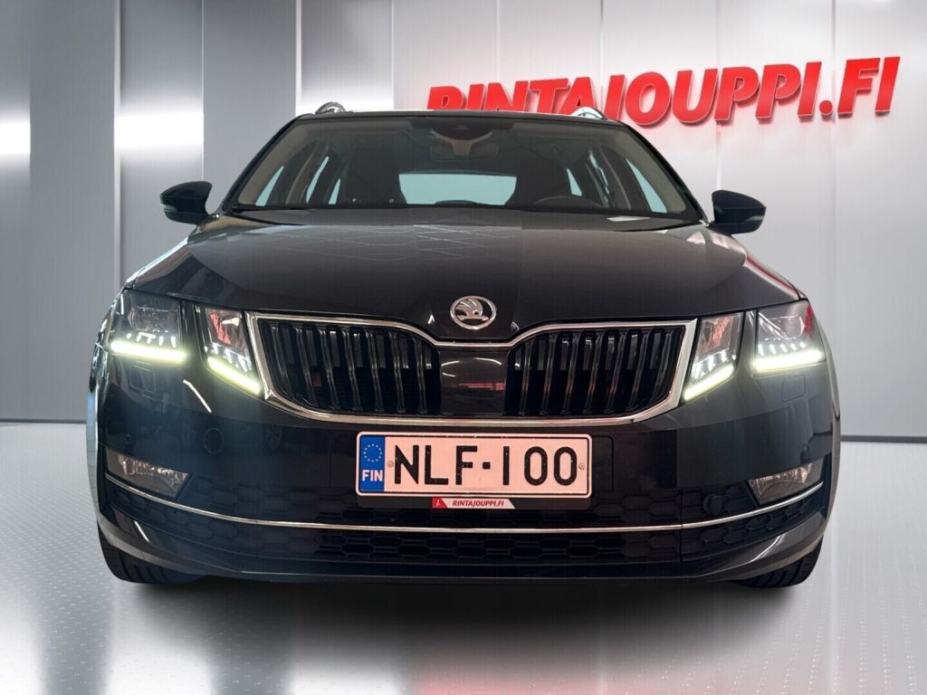Skoda Octavia 2018 Musta