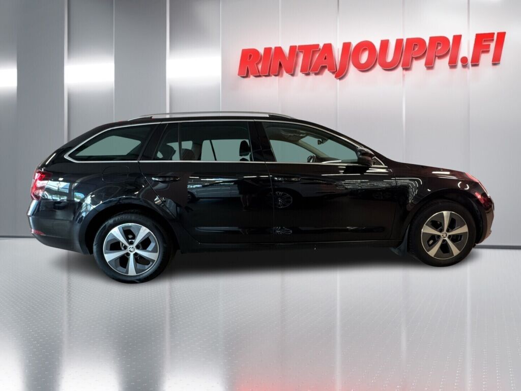 Skoda Octavia 2018 Musta
