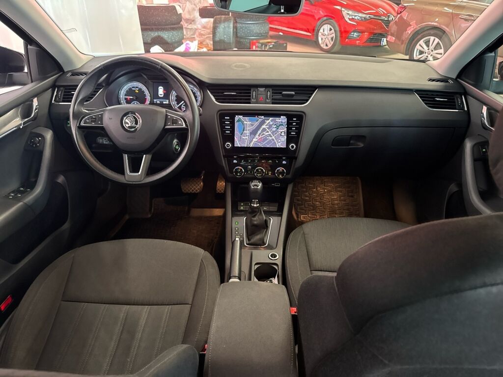 Skoda Octavia 2018 Musta