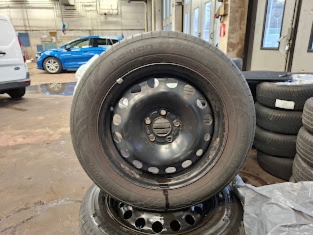 Ford Transit Connect 2018 Valkoinen