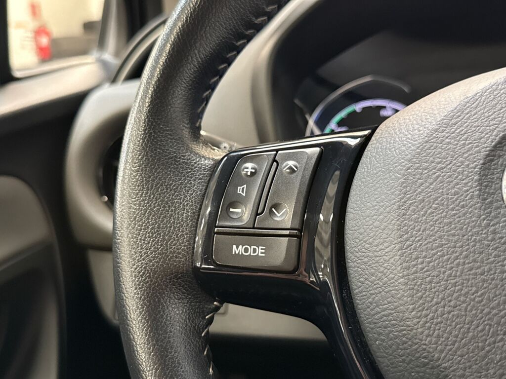 Toyota Yaris 2018 Harmaa