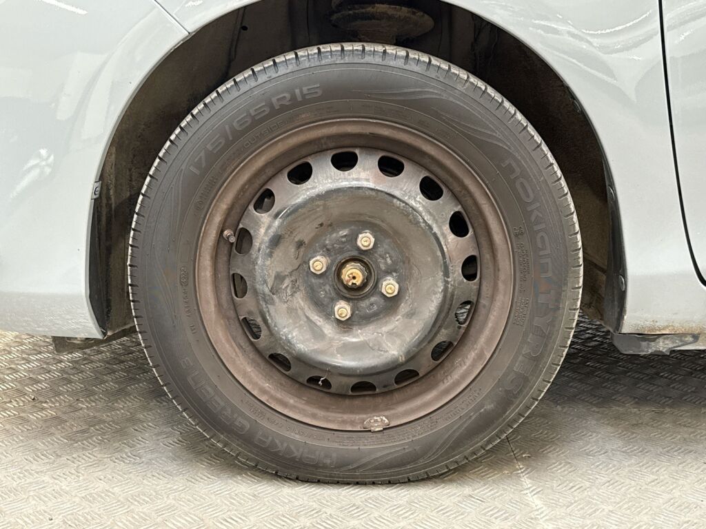 Toyota Yaris 2018 Harmaa