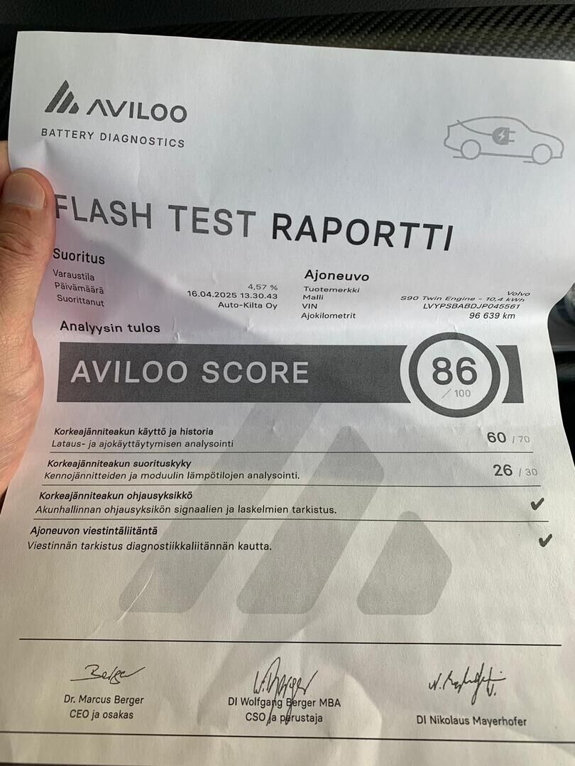 Volvo S90 2018 Musta