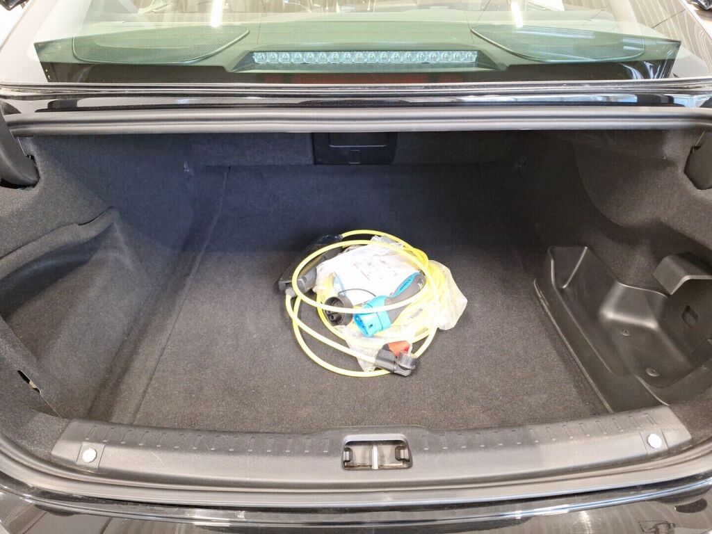 Volvo S90 2018 Musta