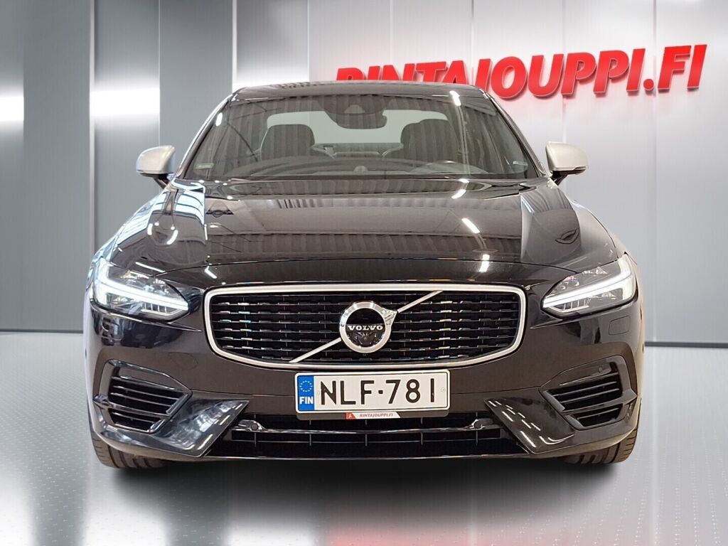Volvo S90 2018 Musta