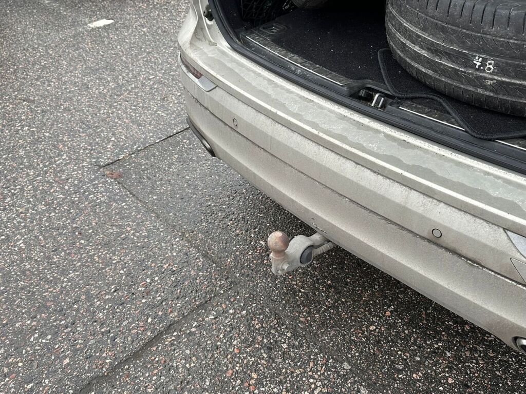 Volvo XC60 2018 Ruskea (beige)