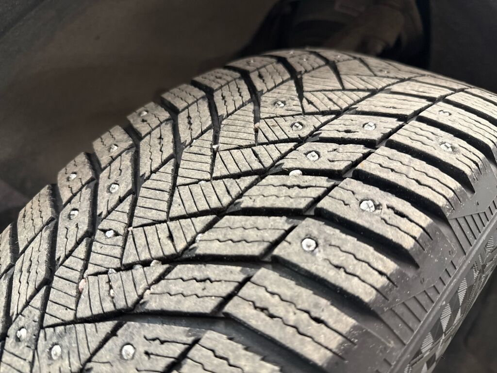 Volvo XC60 2018 Ruskea (beige)