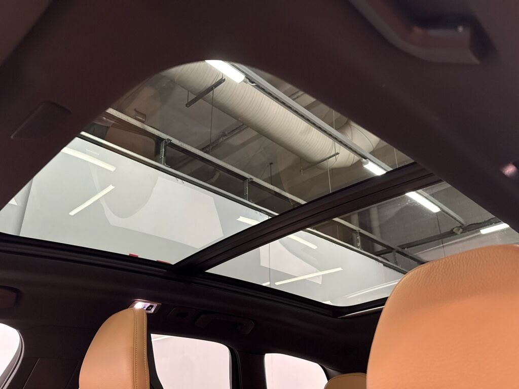 Volvo XC60 2018 Ruskea (beige)