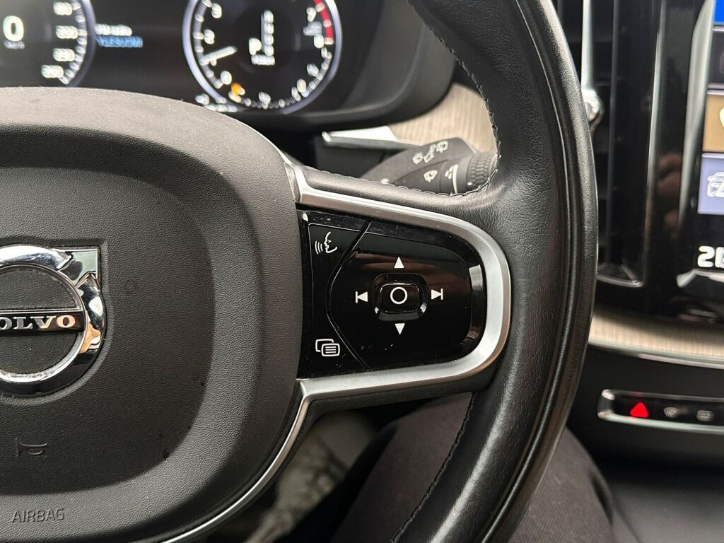 Volvo XC60 2018 Ruskea (beige)