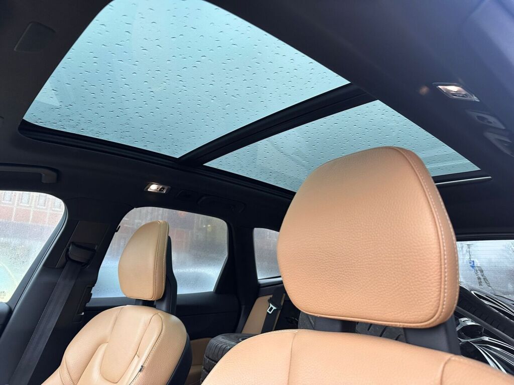 Volvo XC60 2018 Ruskea (beige)