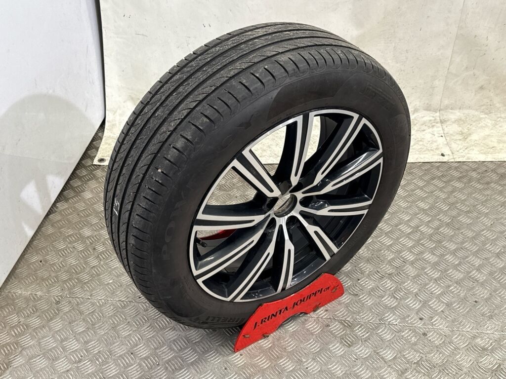 Volvo XC60 2018 Ruskea (beige)