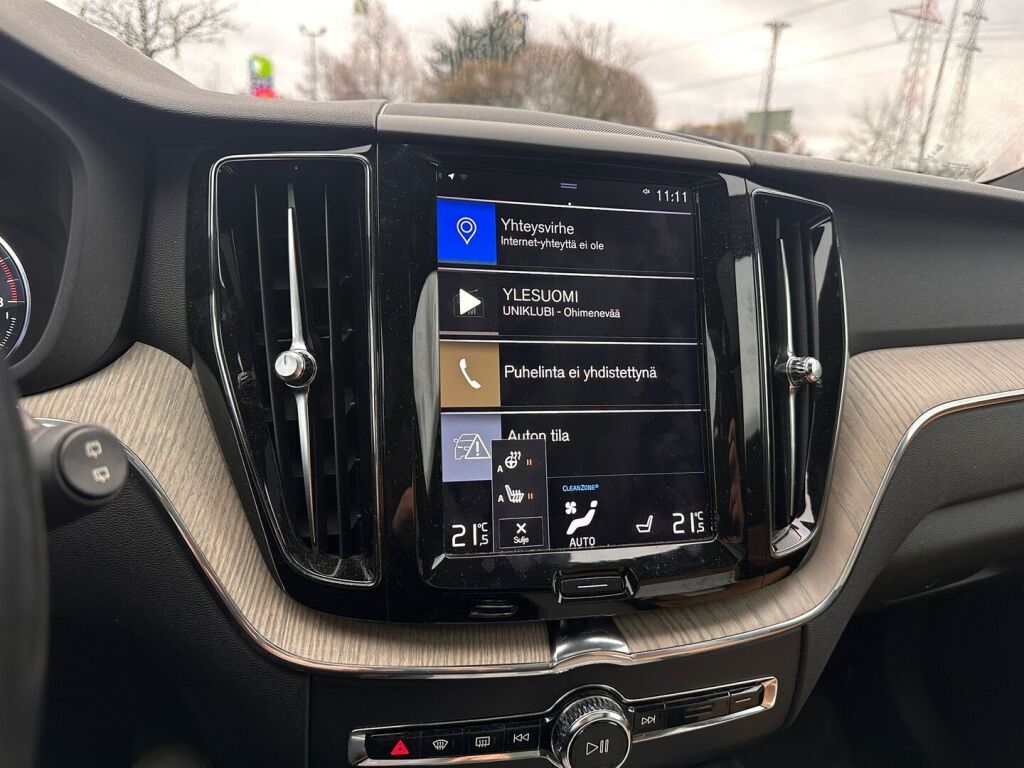 Volvo XC60 2018 Ruskea (beige)