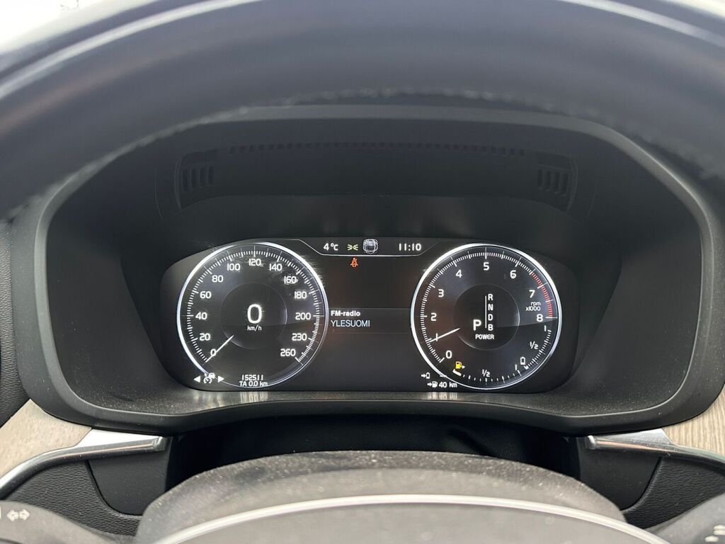 Volvo XC60 2018 Ruskea (beige)