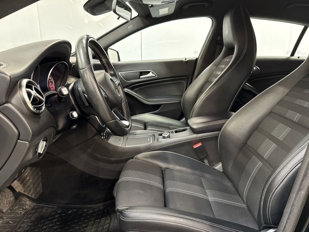 Mercedes-Benz CLA 2018 Musta
