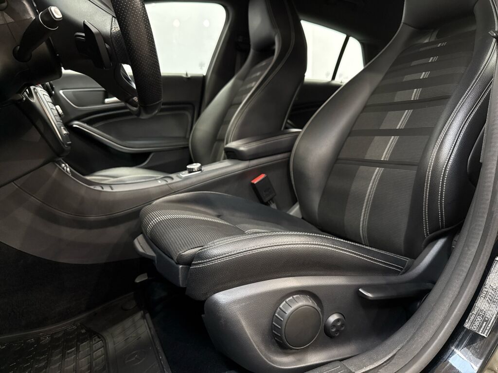 Mercedes-Benz CLA 2018 Musta