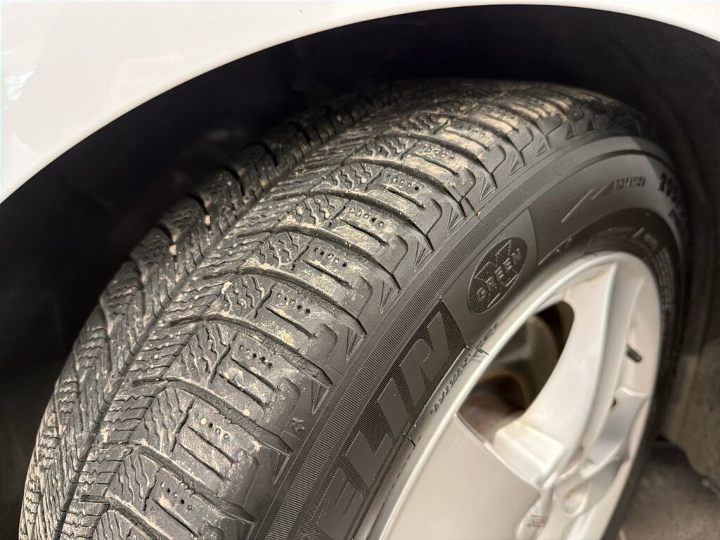 Ford Focus 2018 Valkoinen