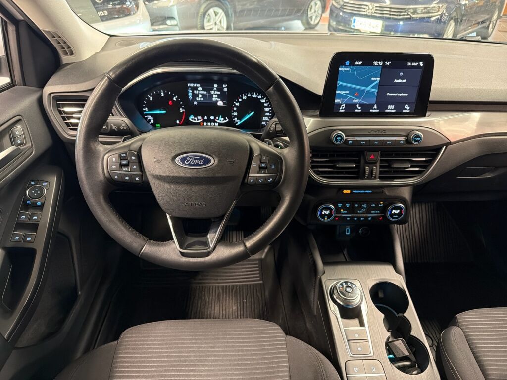 Ford Focus 2018 Valkoinen
