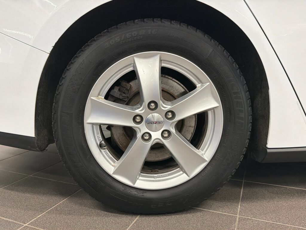 Ford Focus 2018 Valkoinen