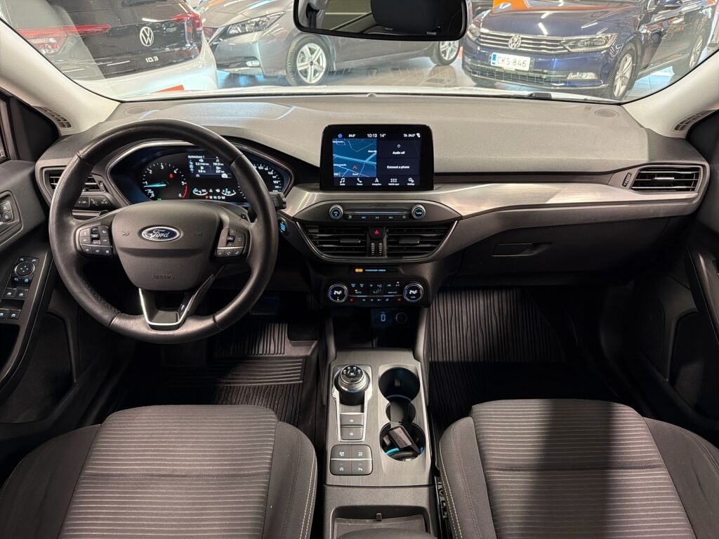 Ford Focus 2018 Valkoinen