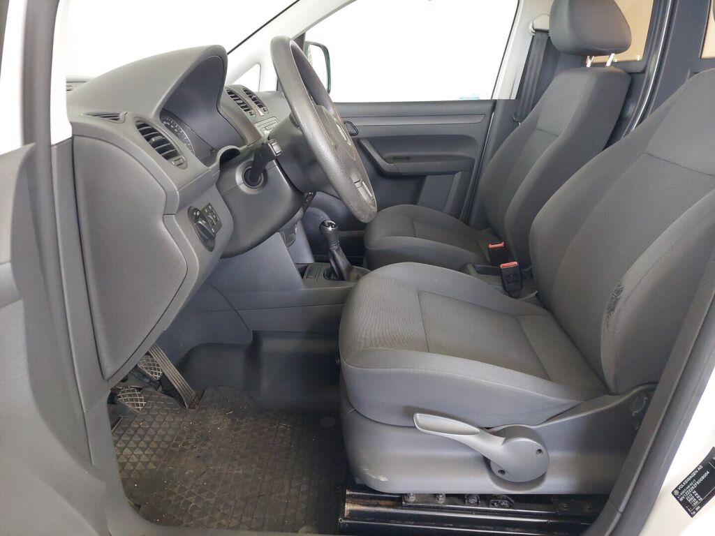 Volkswagen Caddy Maxi 2014 Valkoinen