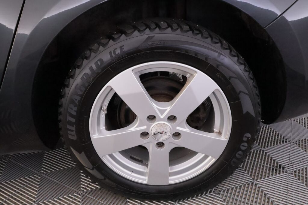 Opel Astra 2014 Musta