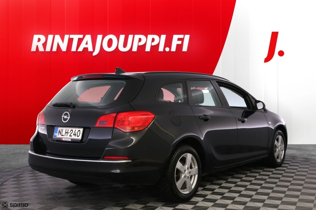 Opel Astra 2014 Musta