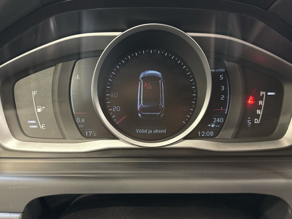 Volvo V70 2015 Valkoinen