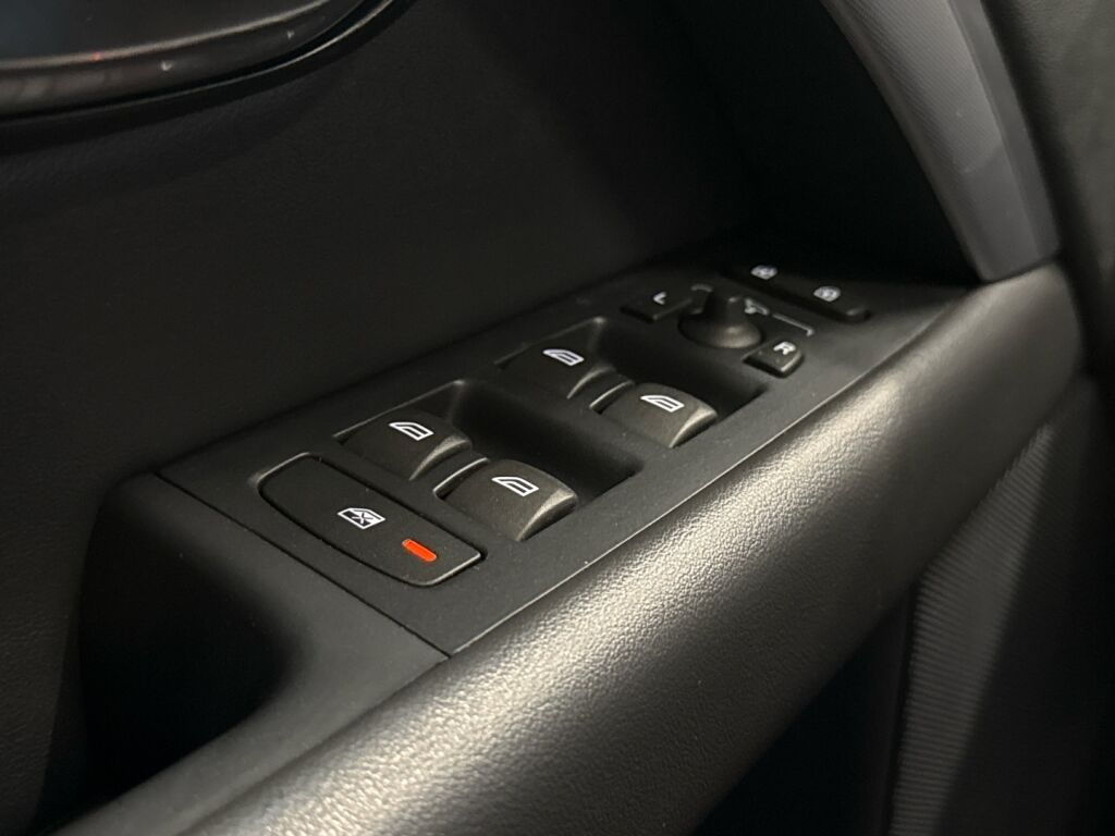 Volvo V70 2015 Valkoinen