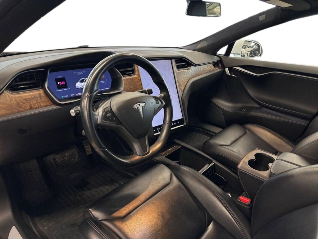 Tesla Model S 2018 Valkoinen