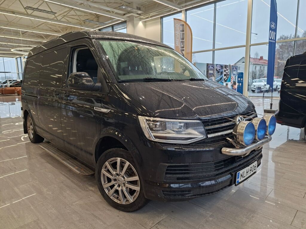 Volkswagen Transporter 2018 Musta