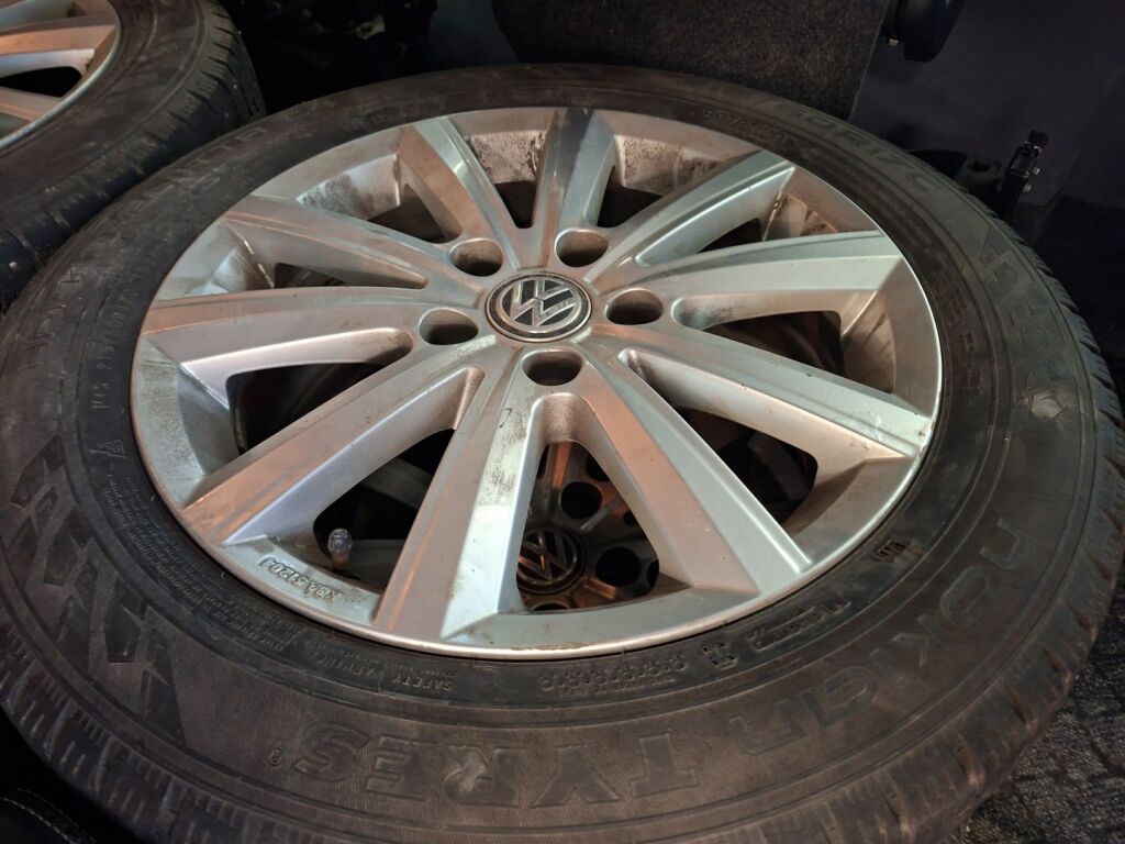 Volkswagen Transporter 2018 Musta