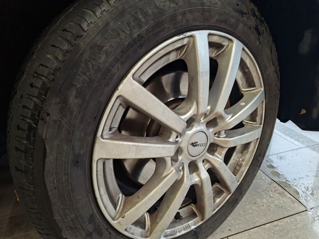 Volkswagen Transporter 2018 Musta