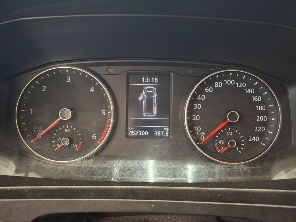 Volkswagen Transporter 2018 Musta