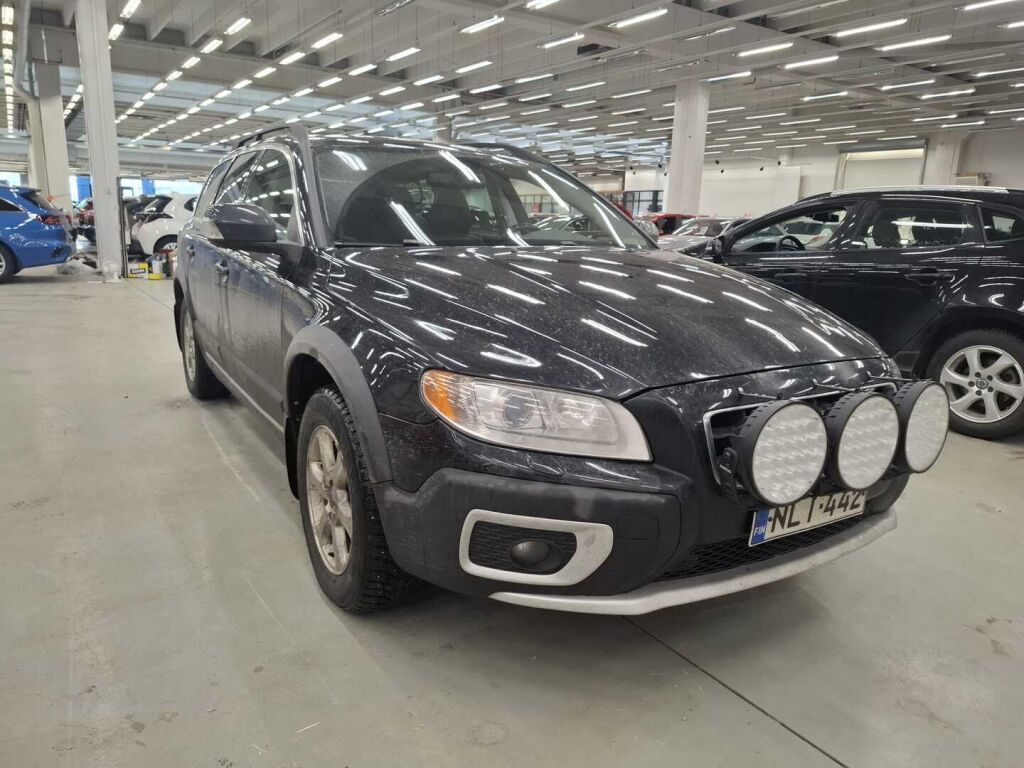 Volvo XC70 2011 Musta
