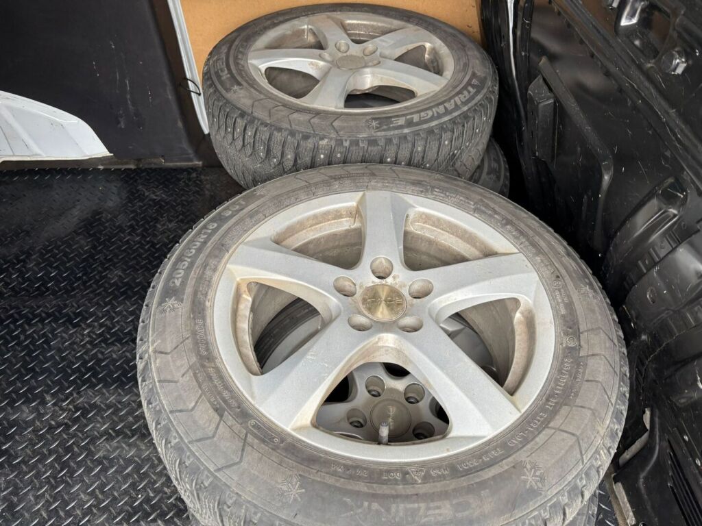 Ford Transit Connect 2015 Valkoinen