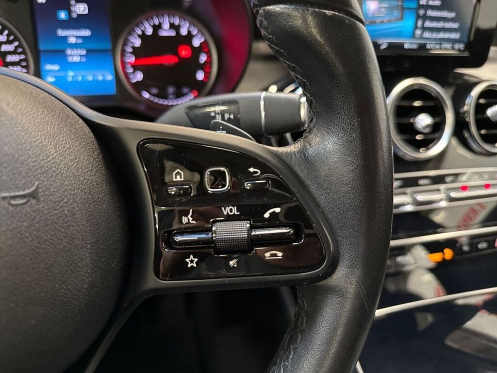 Mercedes-Benz C 2018 Musta
