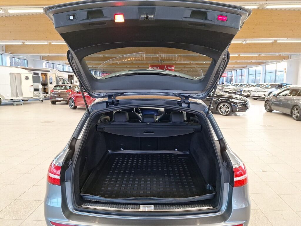 Mercedes-Benz E 2018 Harmaa