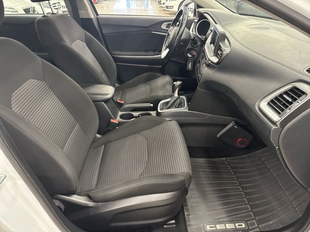 Kia Ceed 2018 Valkoinen