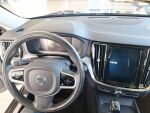 Volvo V60 2019 Musta